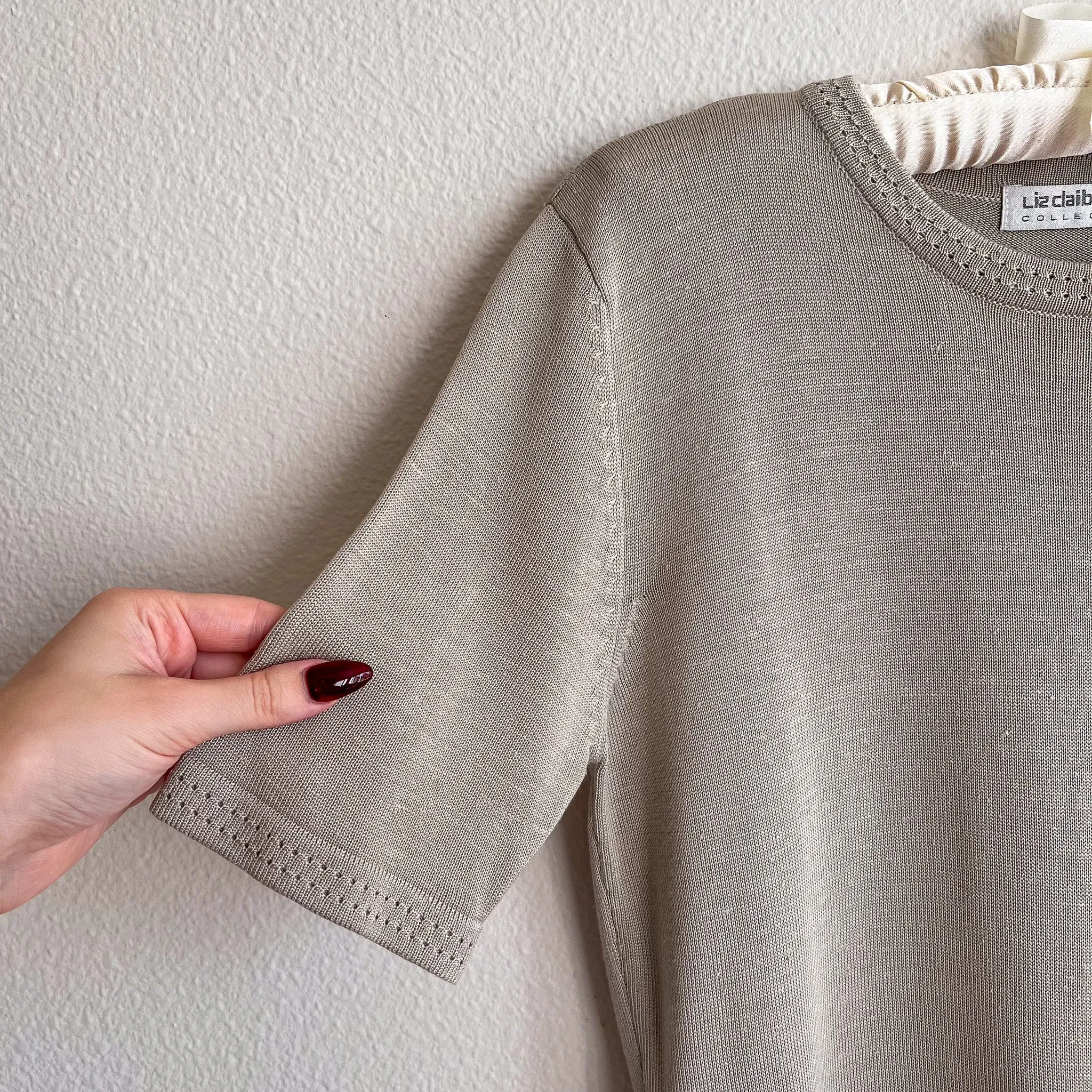 1990s Silky Soft Grey Sweater (S/M)