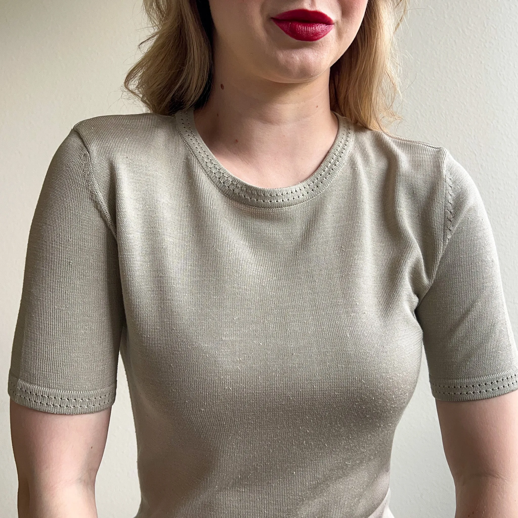 1990s Silky Soft Grey Sweater (S/M)