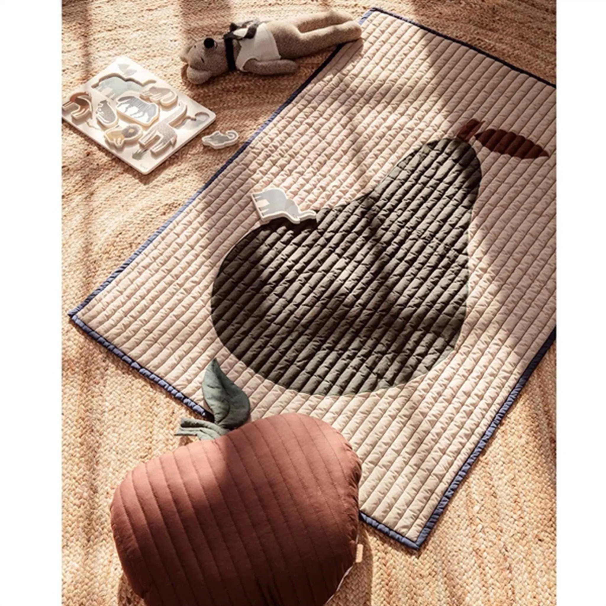 Ferm Living Pear Quilted Blanket Sand