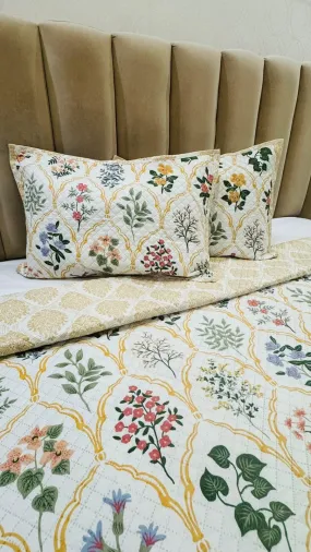 Furnistitchs Cotton Feel Quilted Ultrasonic Bedcover Bedsheet Quilt Bedspread with 2 King Size Pillow Covers 90 x 100 inches / 228 x 248 cms - Decorative Bed Cover King Size (White Flower Pots)