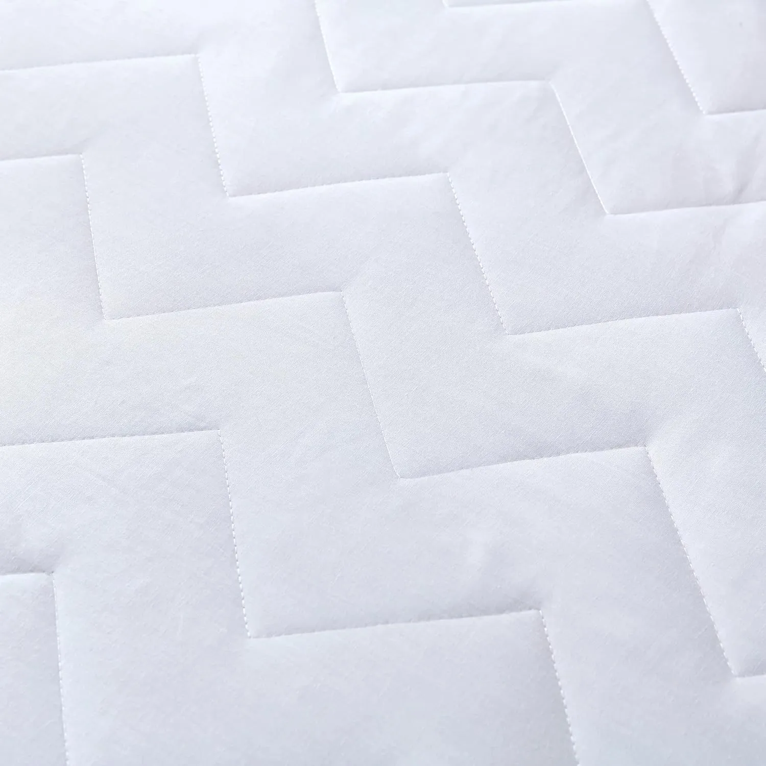 Gioia Casa 100% Ultra-Soft Cotton Quilted Anti-Microbial Mattress Cover Protector - Single Size