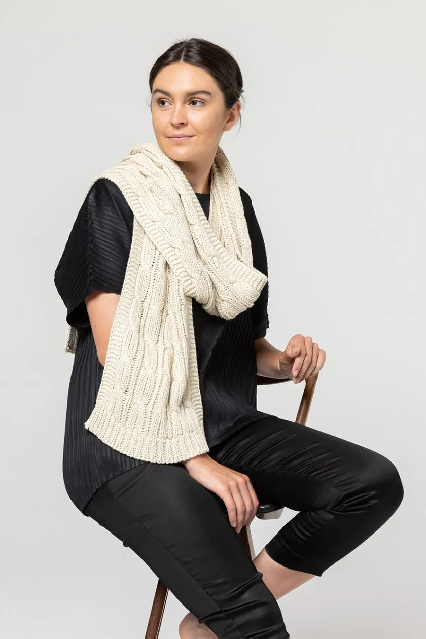 Indus | Chunky Cable Knit Scarf