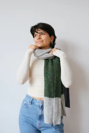 knit scarf - delta - lake colors
