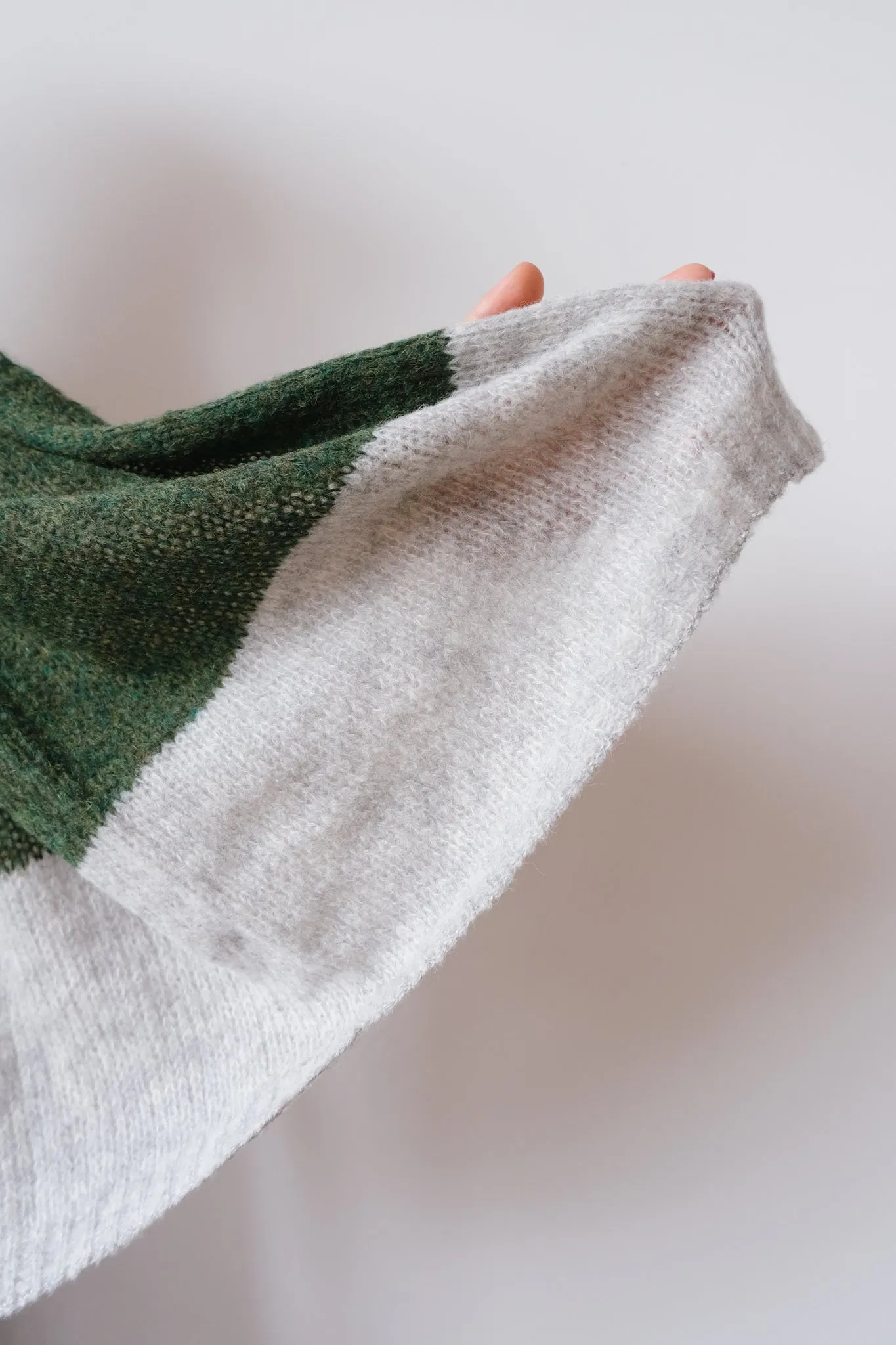 knit scarf - delta - lake colors