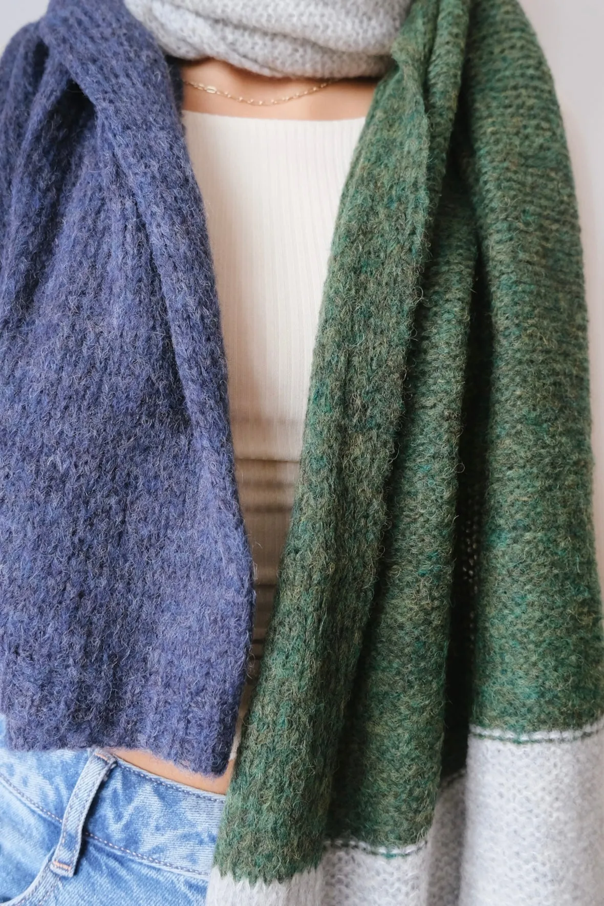 knit scarf - delta - lake colors