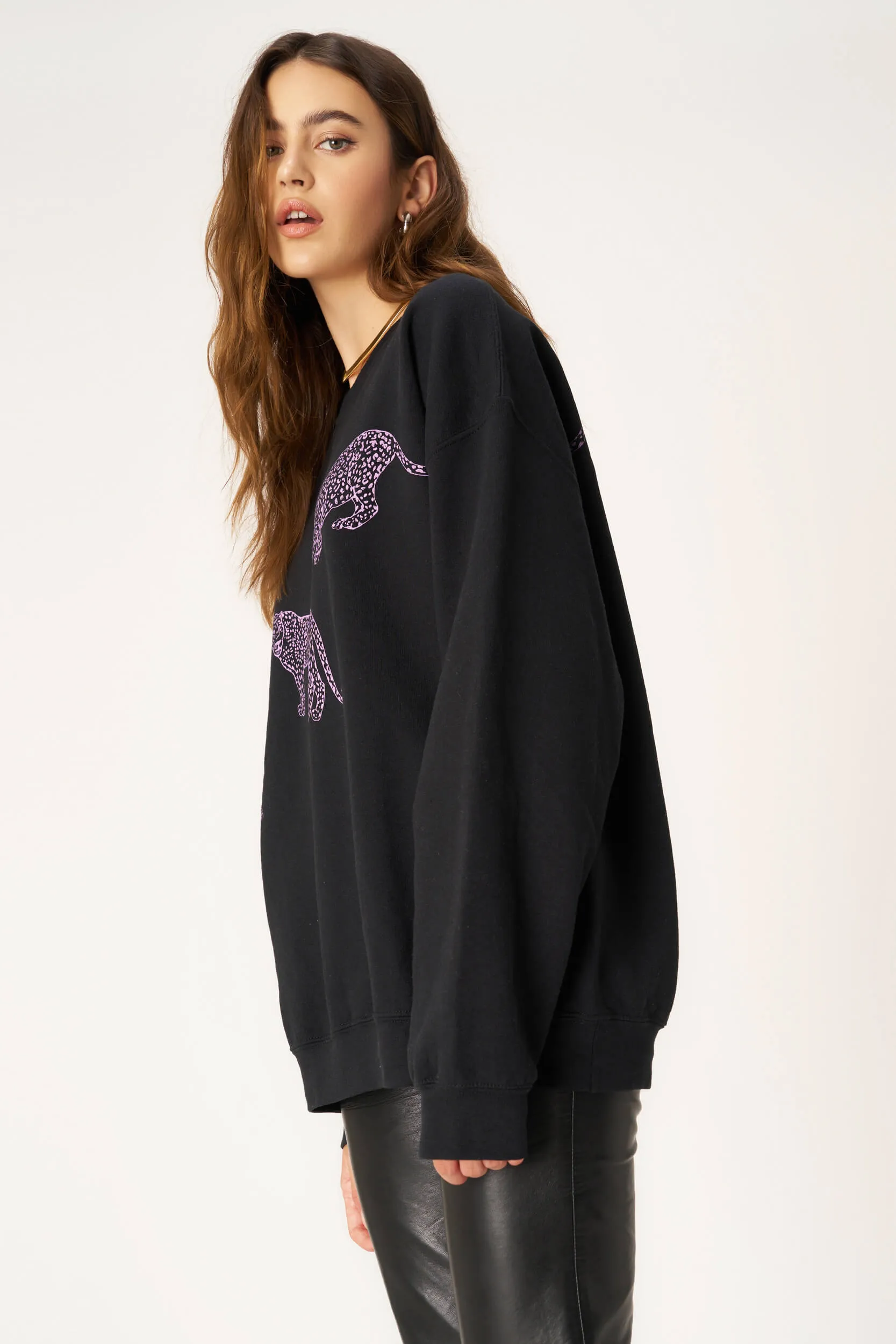 Leopards Oversized Sweatshirt - Black