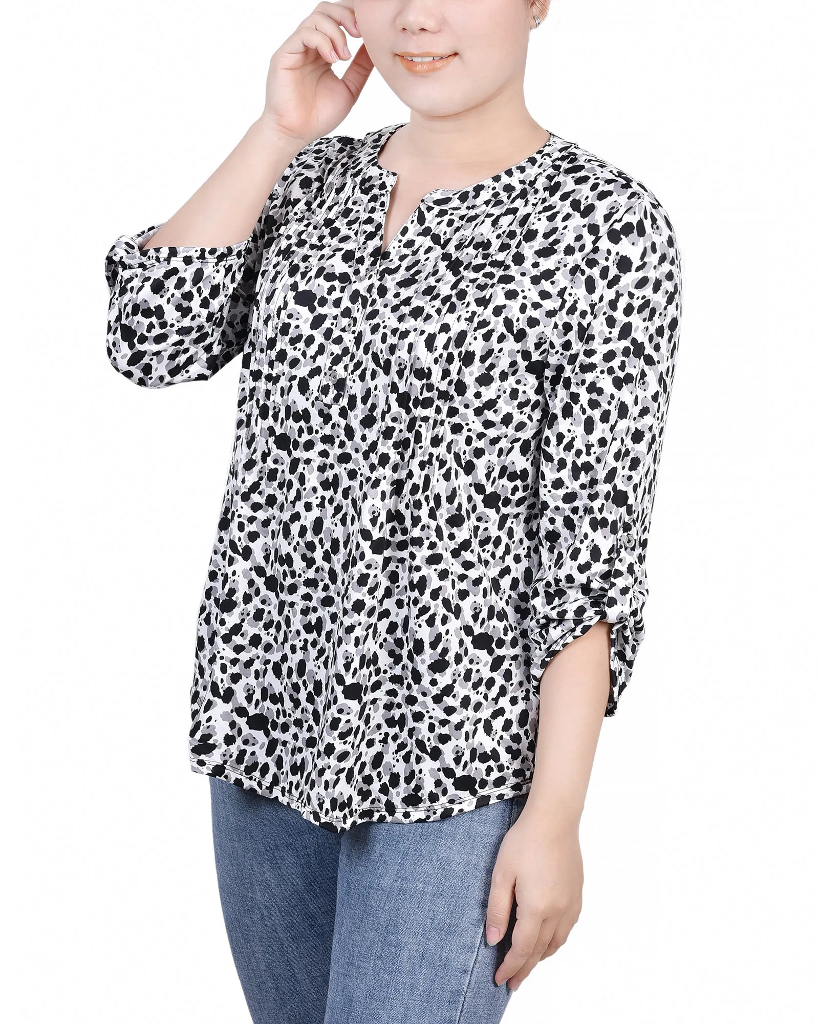 Petite 3/4 Roll Tab Sleeve Y Neck Top