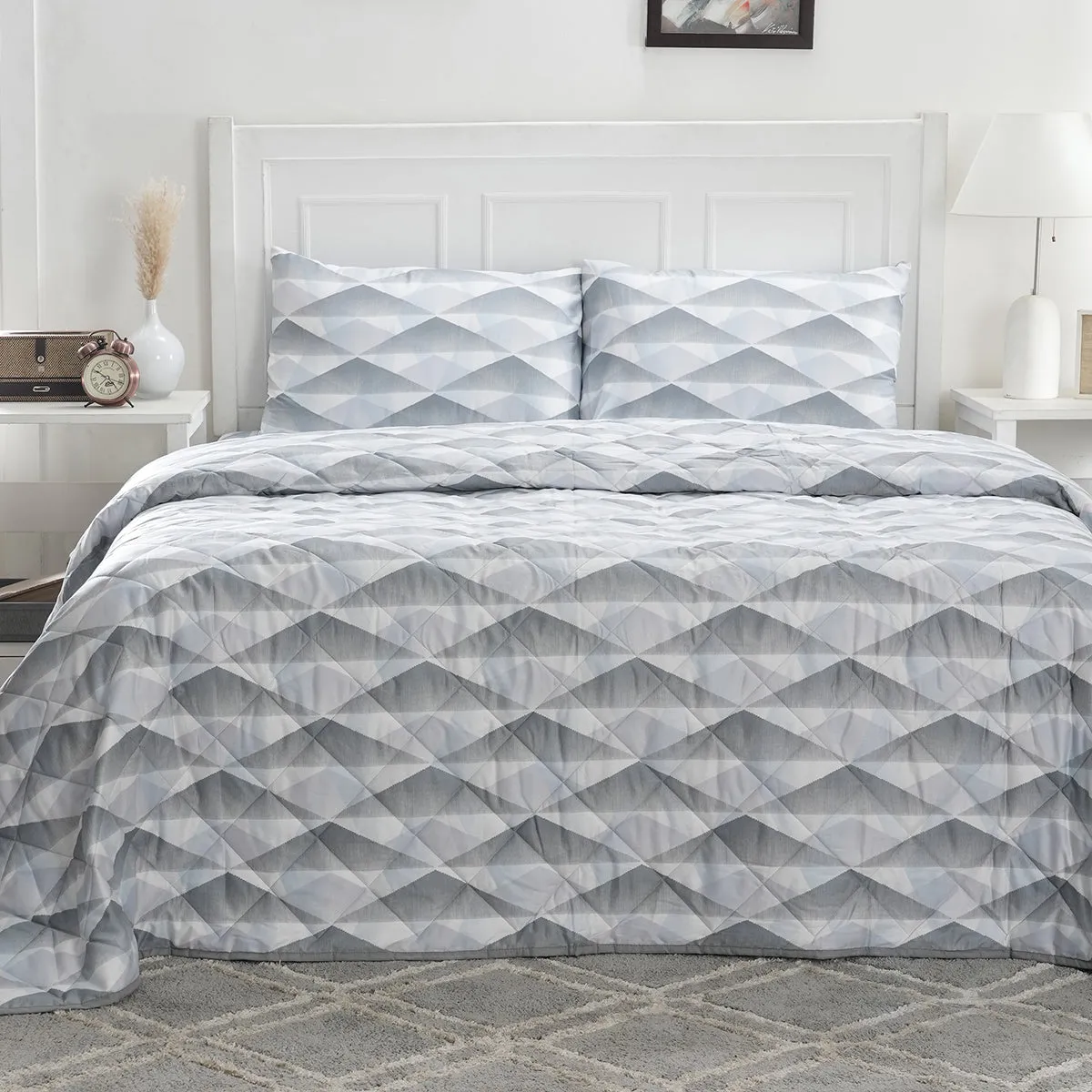 Royal Botanic 115 GSM Emerson Quilt/Quilted Bed Cover