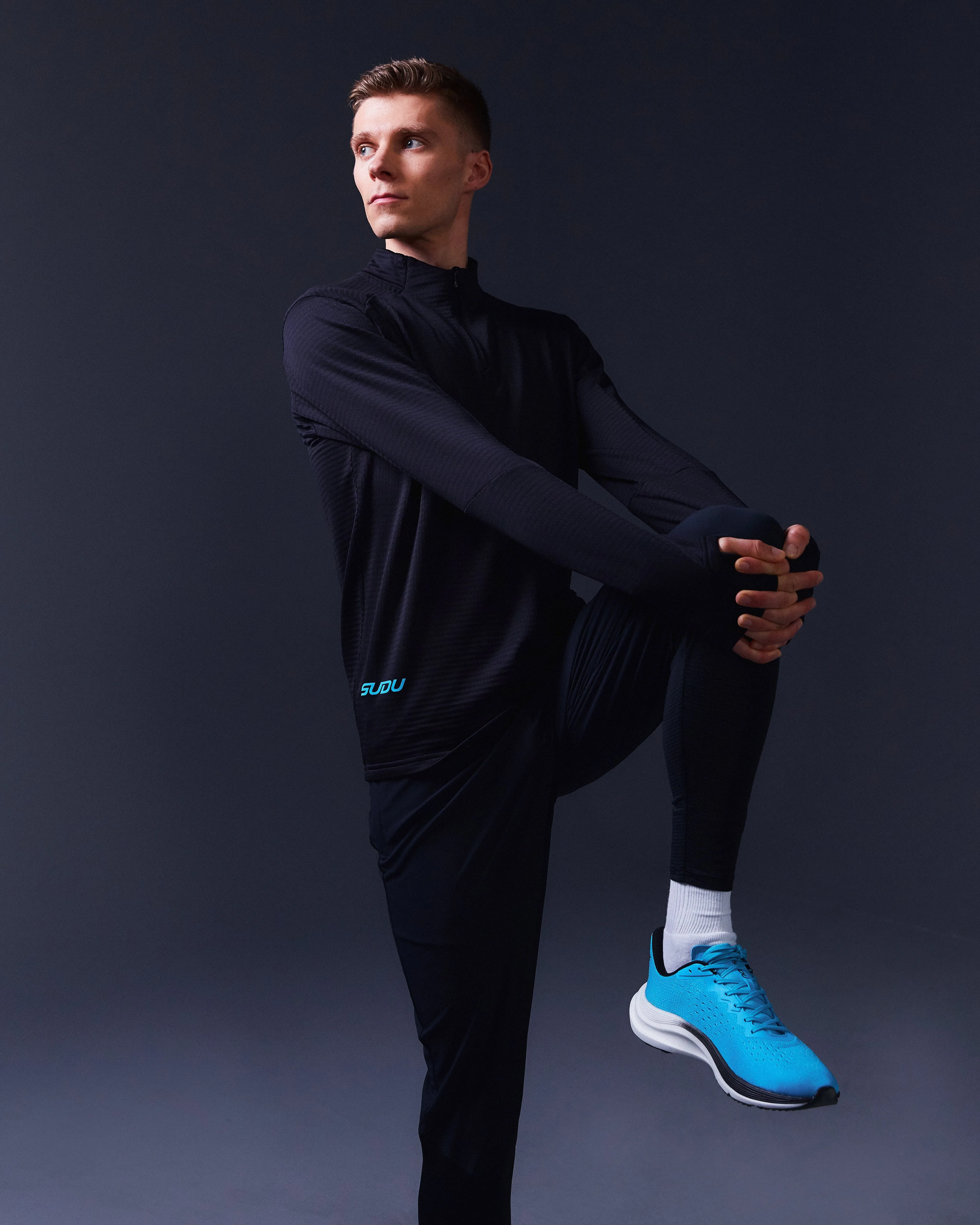 SRZ 01 Run Zip Mid-Layer - Black/Light Blue
