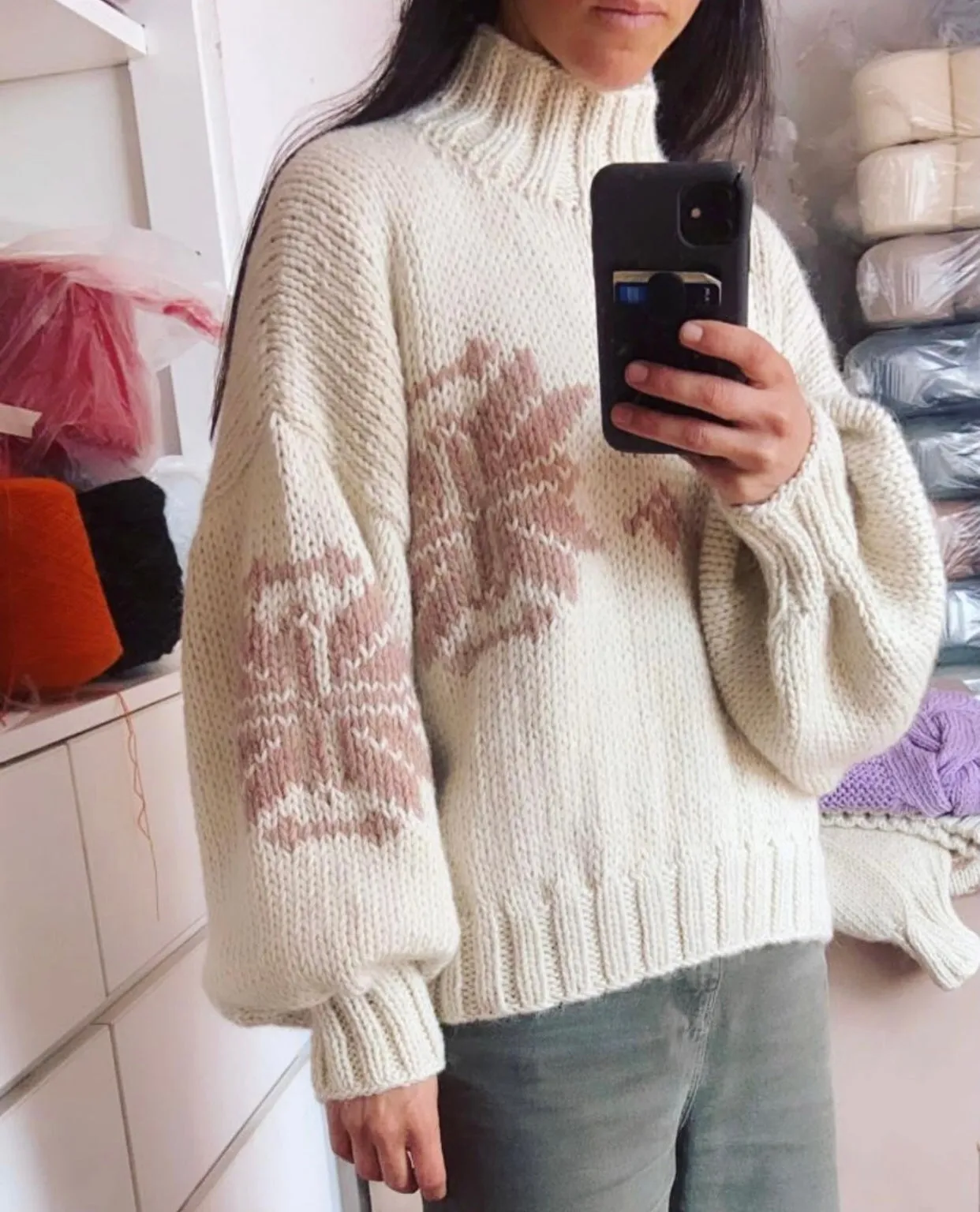 STAR SWEATER