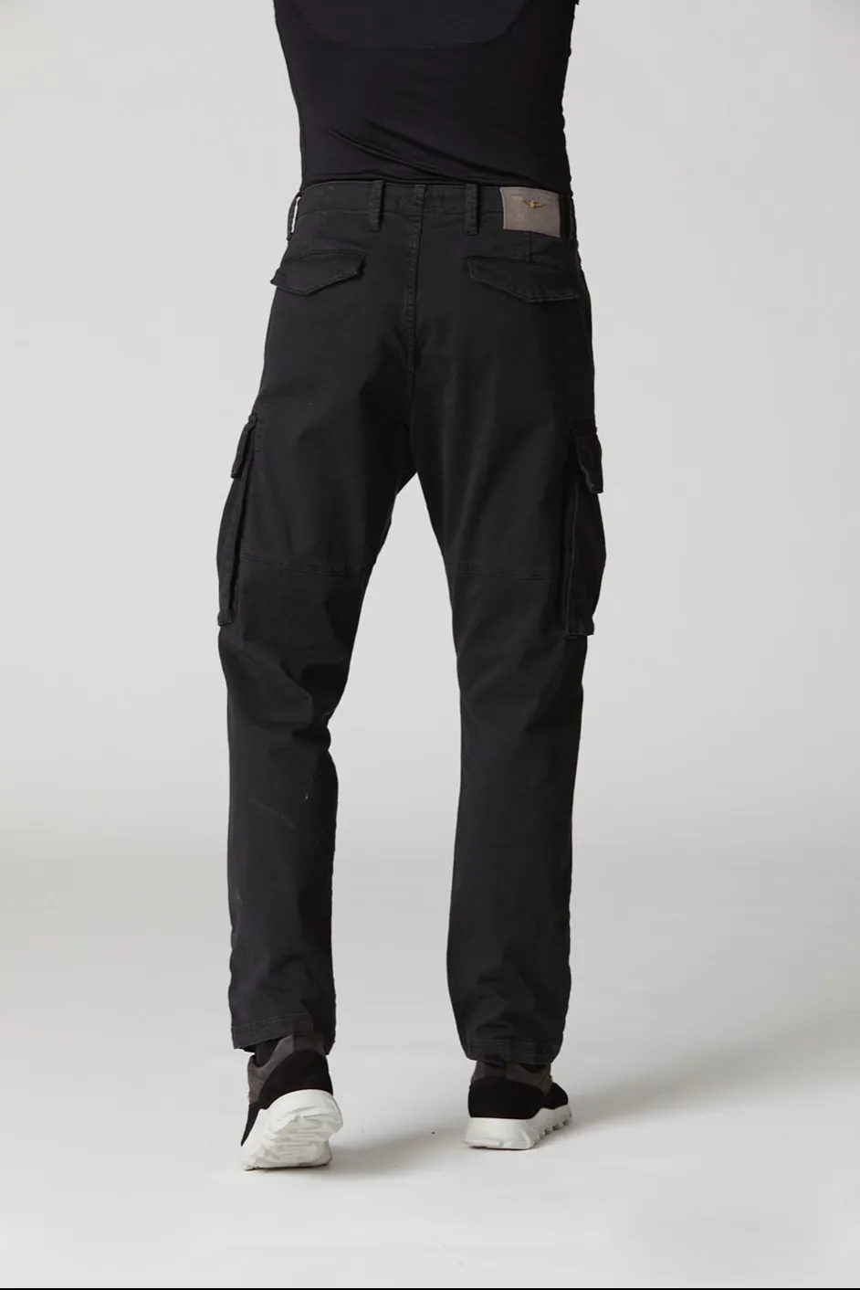 Tapered gabardine cargo pants