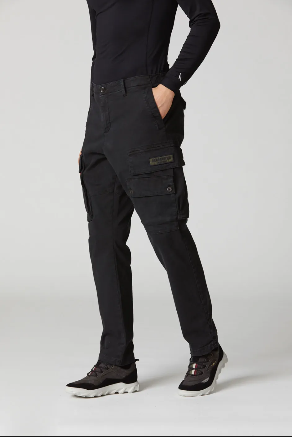 Tapered gabardine cargo pants