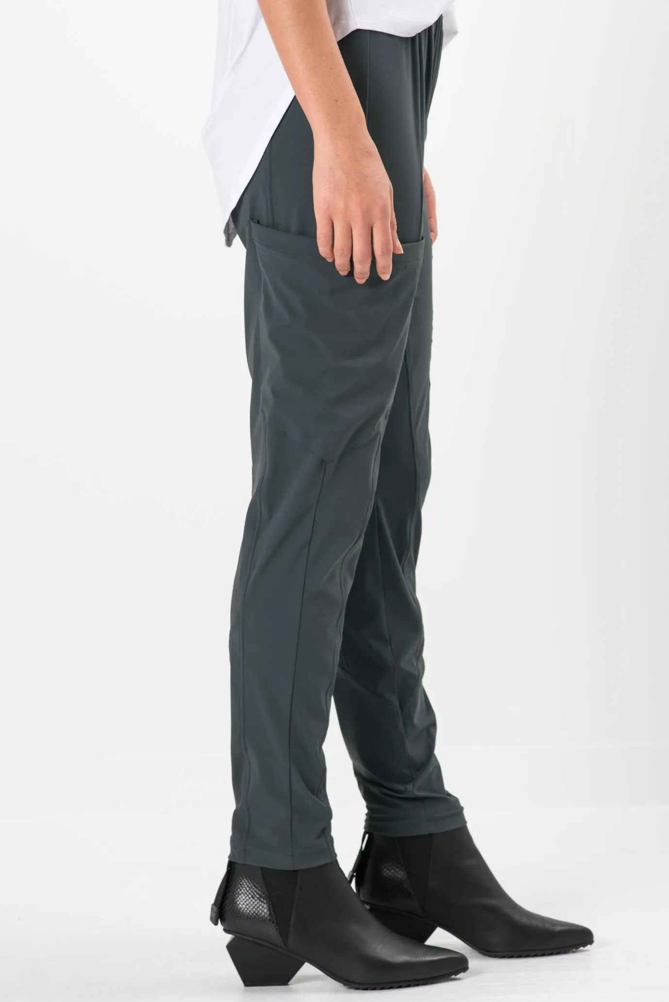 The Cargo Pants That Will Surprise