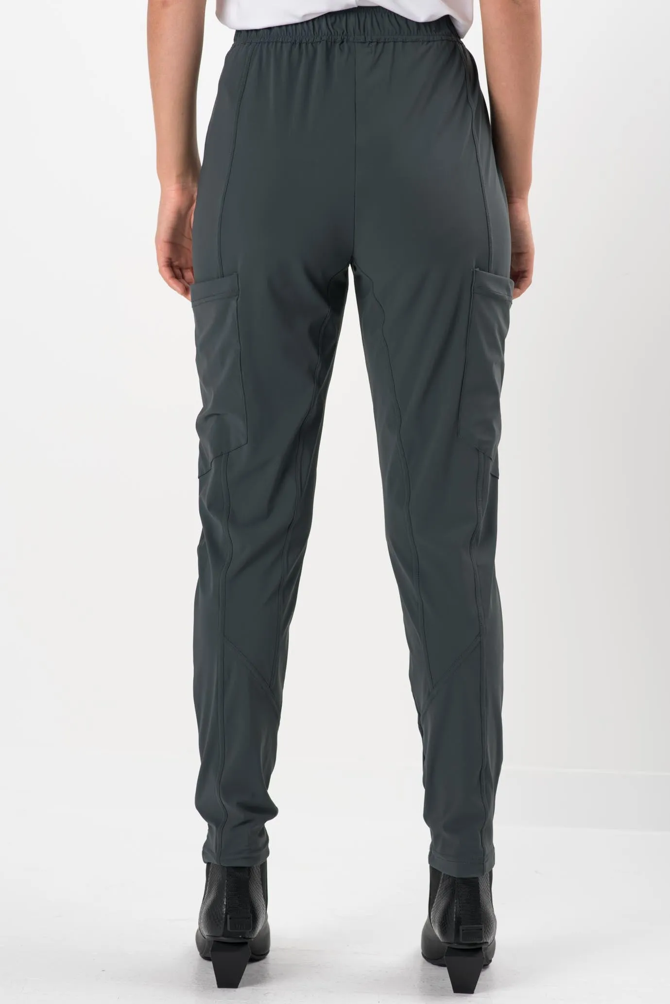 The Cargo Pants That Will Surprise